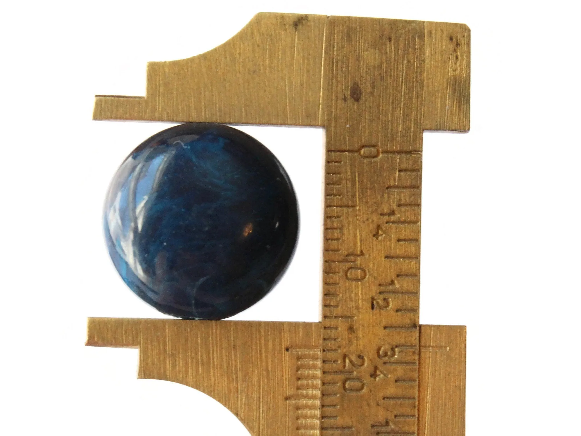 12 18mm Blue Vintage Plastic Puffed Coin Beads