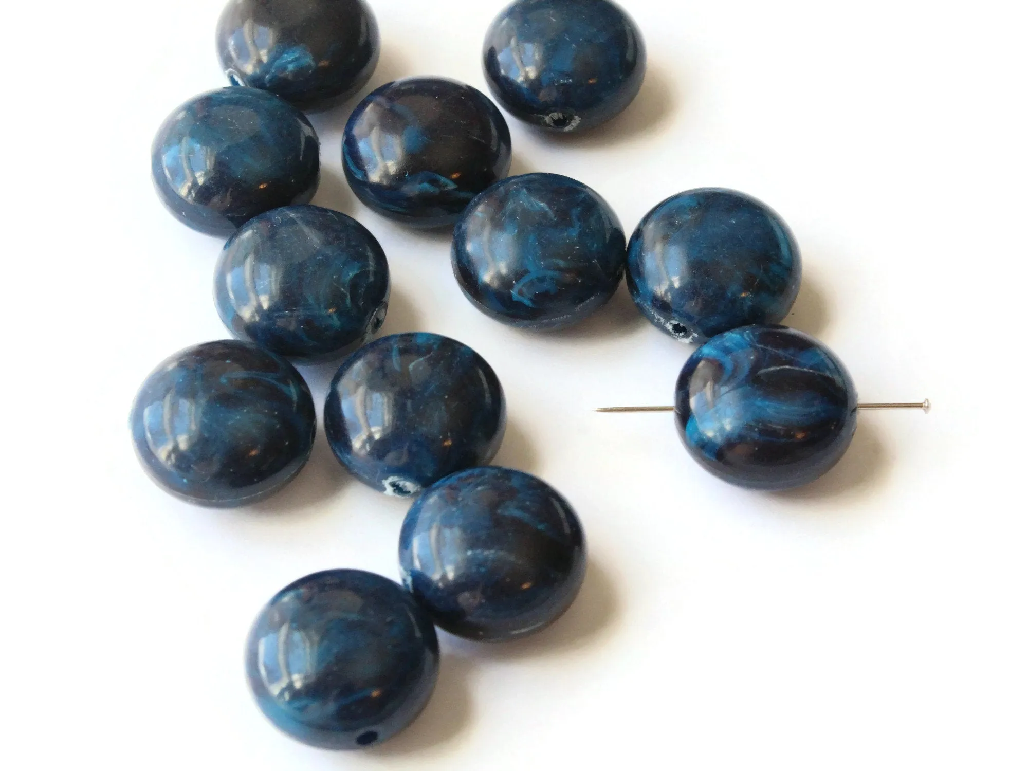 12 18mm Blue Vintage Plastic Puffed Coin Beads